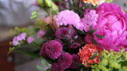 Blumenabos von der Bluamazaina in Chur, wunderschöner Blumensträusse Nachhause geliefert.